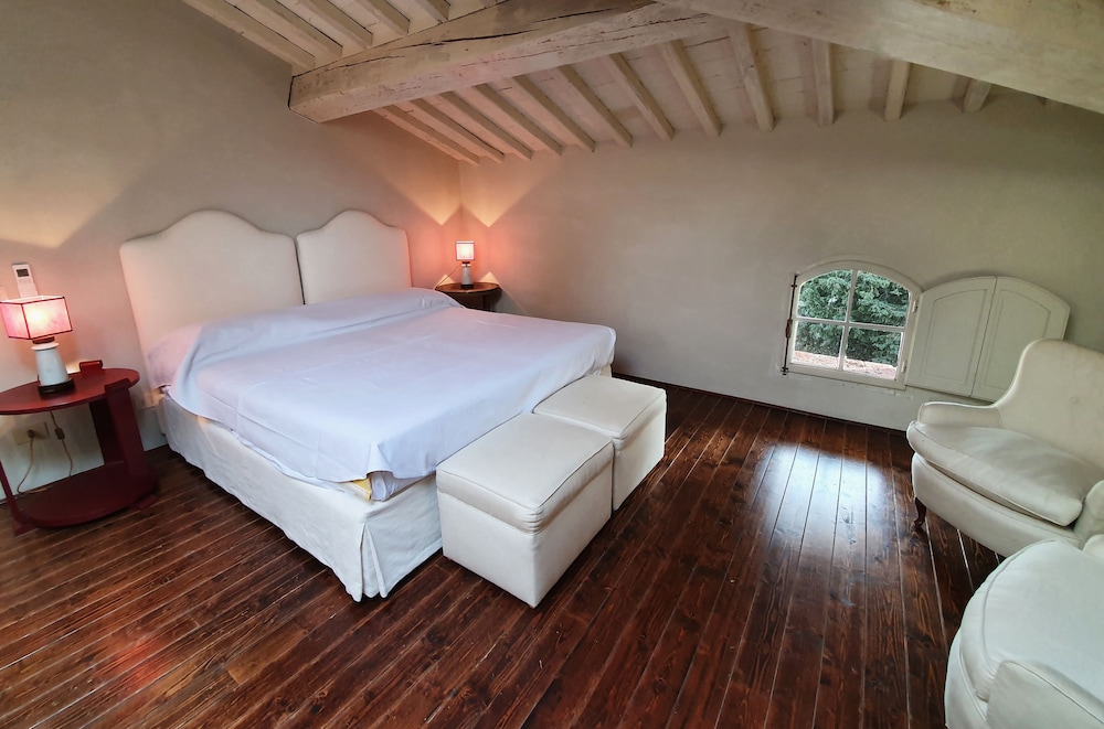 Classic Double or Twin Room photo 3