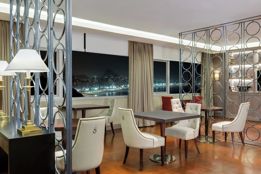 Club Room, 2 Double Beds - Photo 8