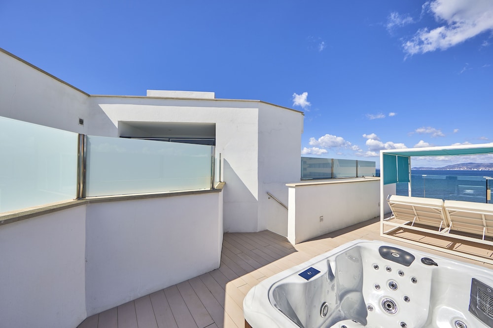 Superior Double Room (with solarium)
