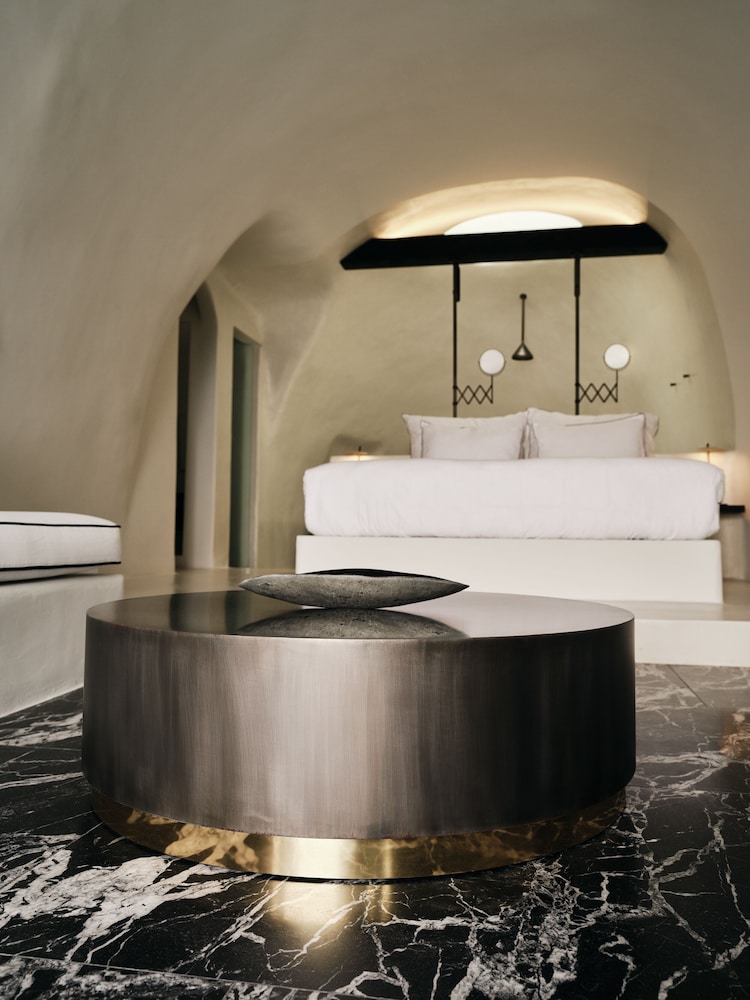 Superior Suite - Photo 1
