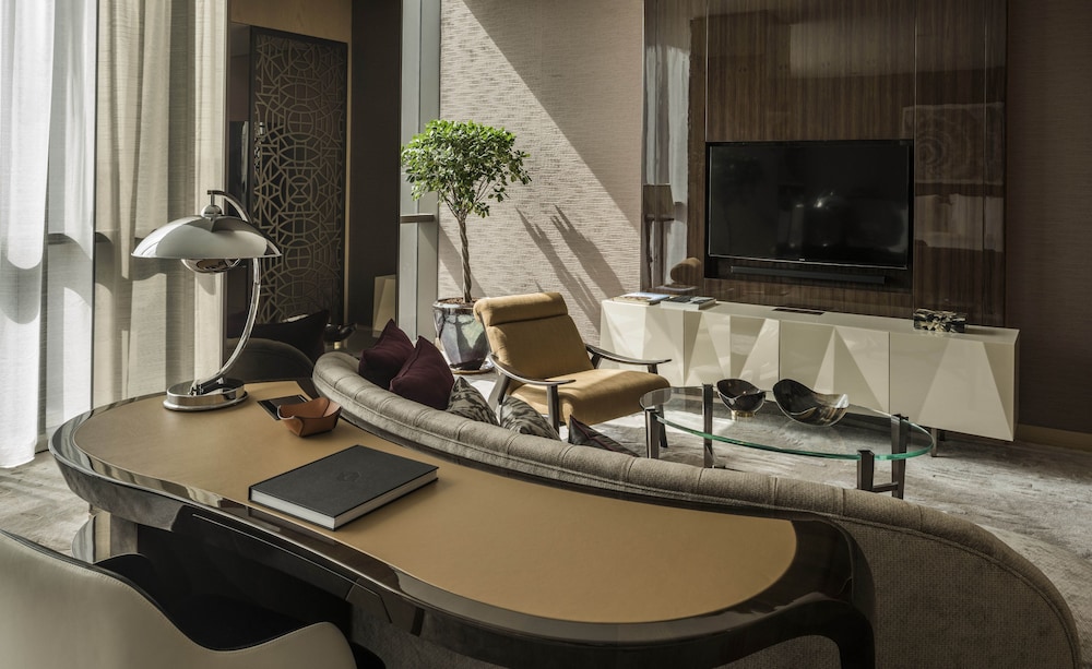 Studio Suite, 1 King Bed thumbnail 6