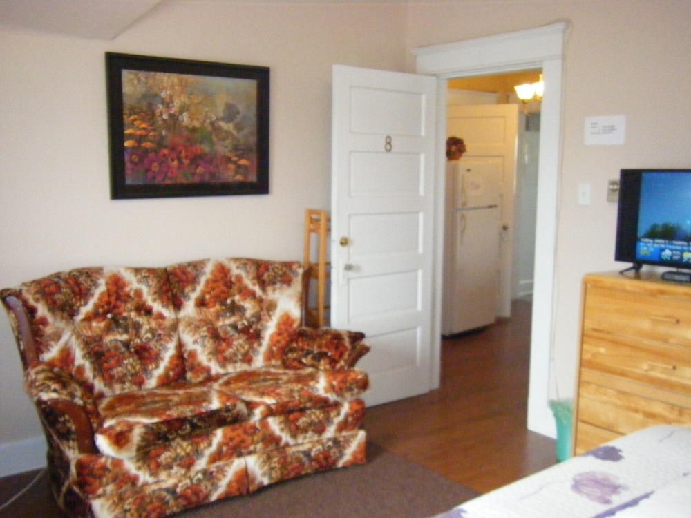 Family Apartment, 2 Bedrooms, City View photo 3