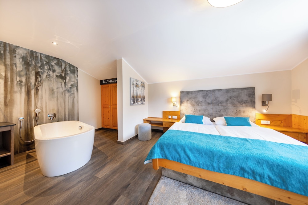 Suite, 1 Bedroom photo 1