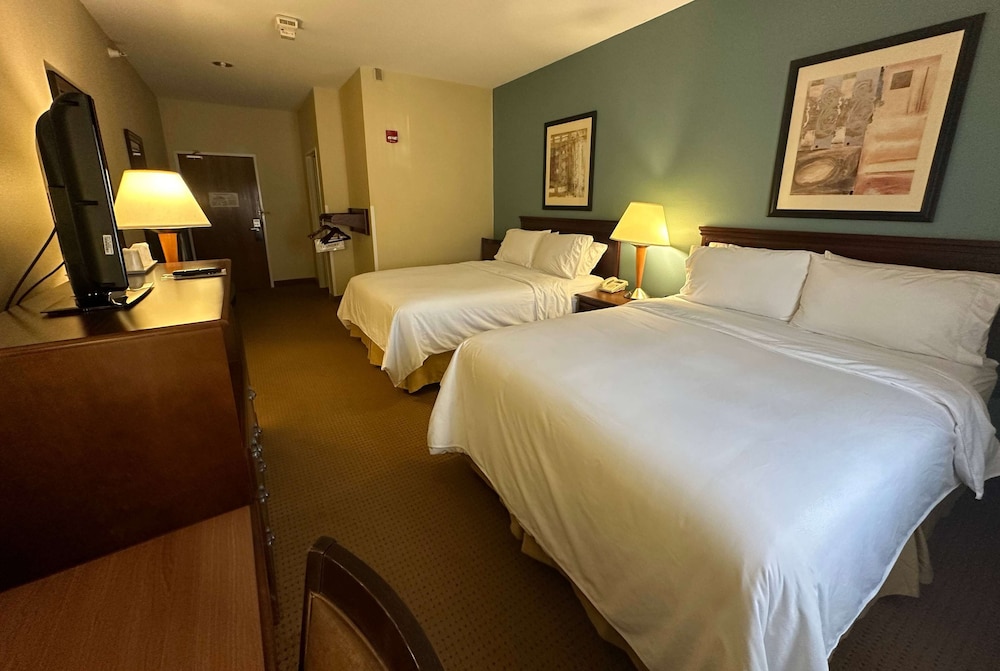 Room, 2 Queen Beds, Non Smoking - Photo 2