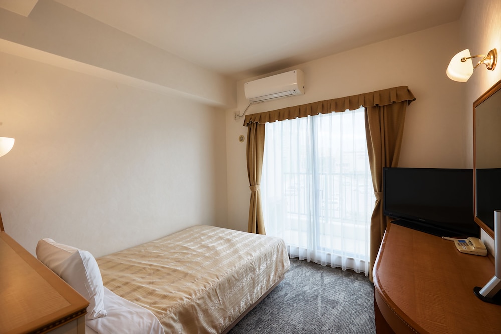 Double Room, Smoking, City View - Photo 8