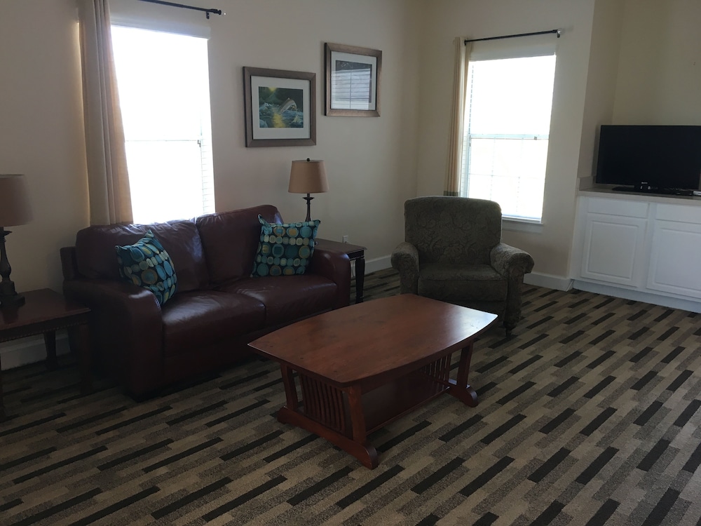 Standard Room, 2 Double Beds (Off-site Condo)