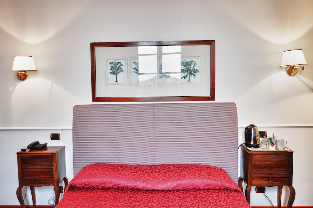 Basic Double Room, 1 Double Bed photo 3