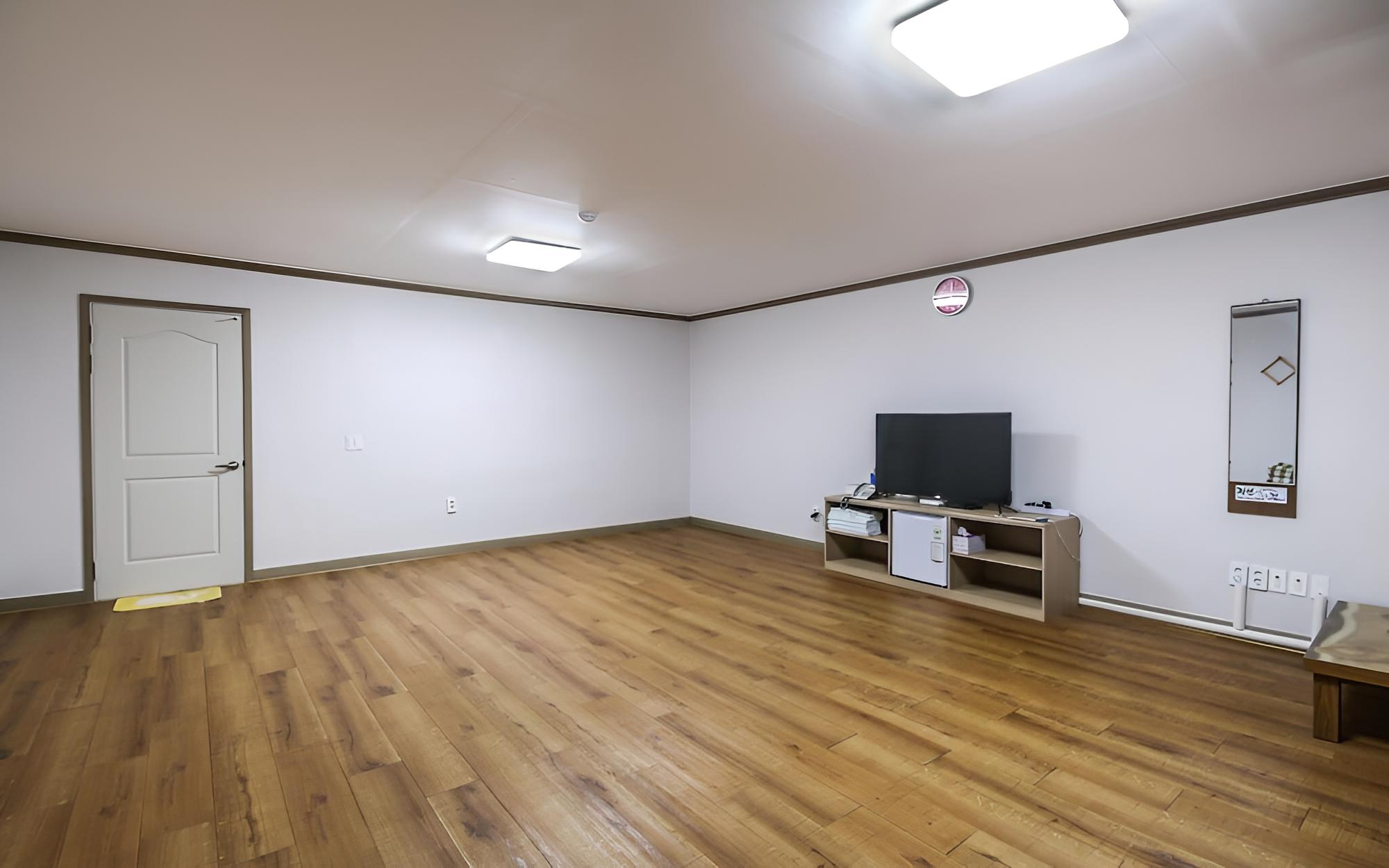 Room (Ondol Shared Room) photo 1