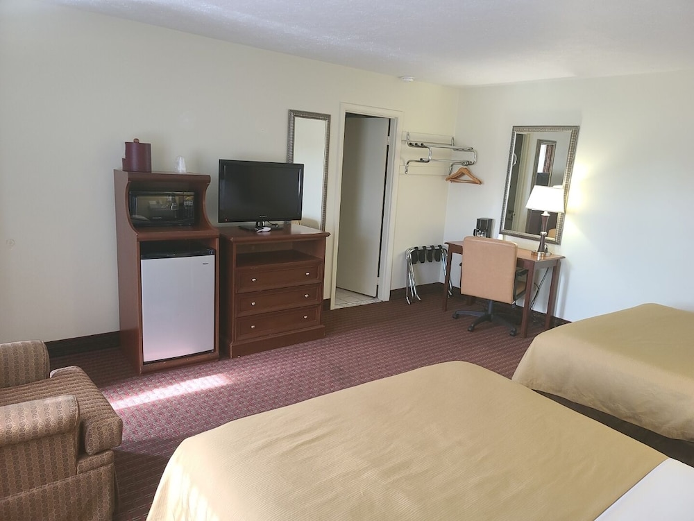 Classic Double Room, Non Smoking photo 3