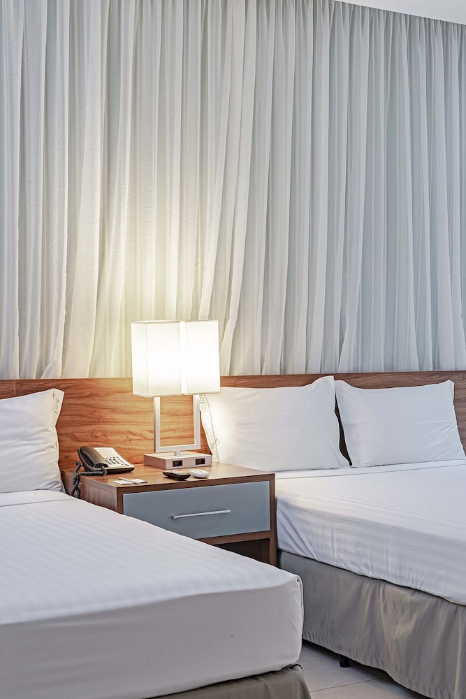 Deluxe Twin Room photo 3