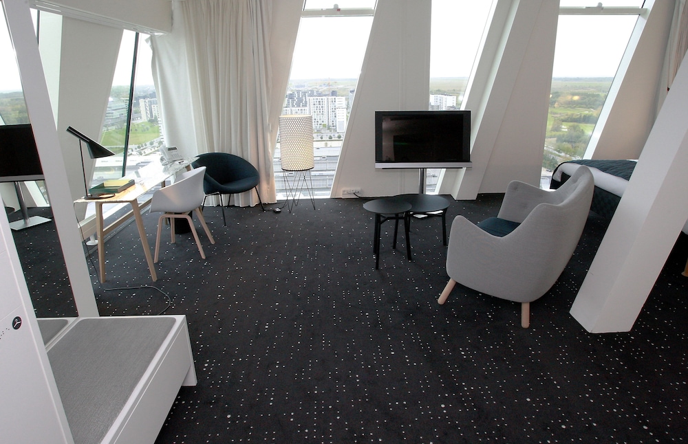Premium Room, 1 Queen Bed, Corner