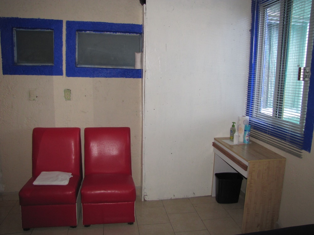 Basic Room photo 3
