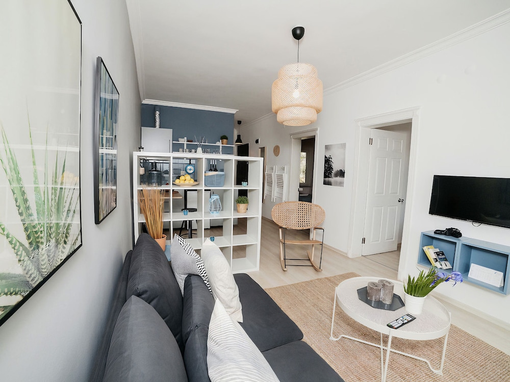 Family Apartment, 2 Bedrooms, Kitchen, Garden View