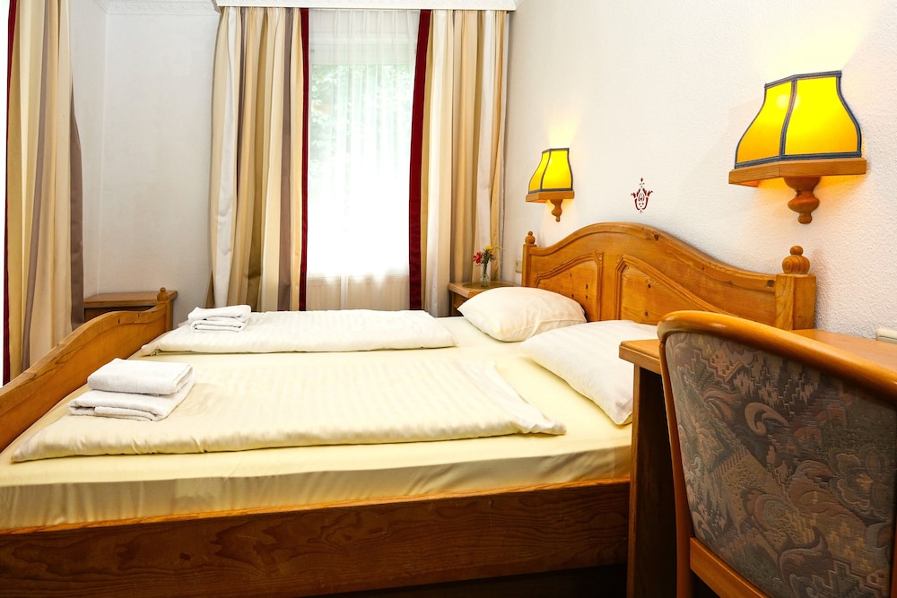 Standard Double Room - Photo 5