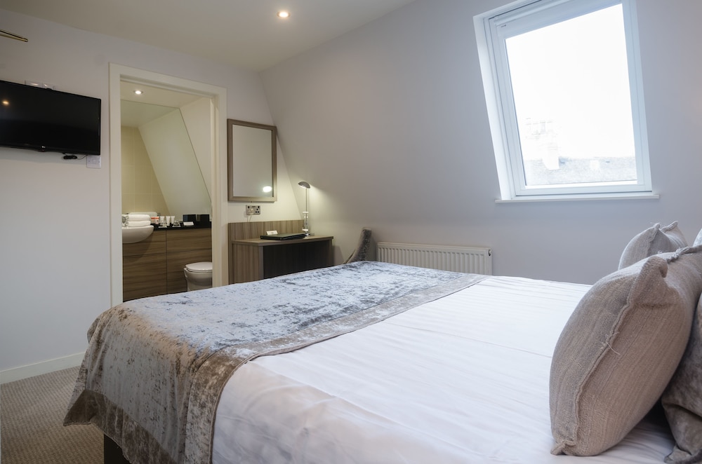Standard Room, 1 Double Bed, Non Smoking (Cozy Room;Small Room) - Photo 6
