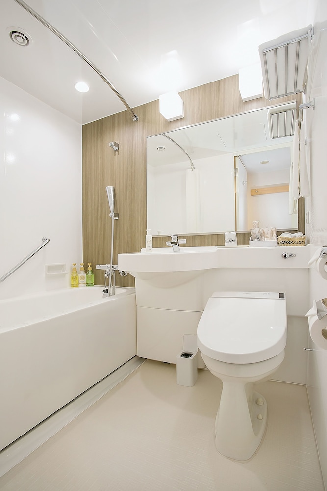 Semi-Double Room, Non Smoking (For 2 Guests) (Free 1 Mt.Fuji Whiskey Glass per room) - Photo 10