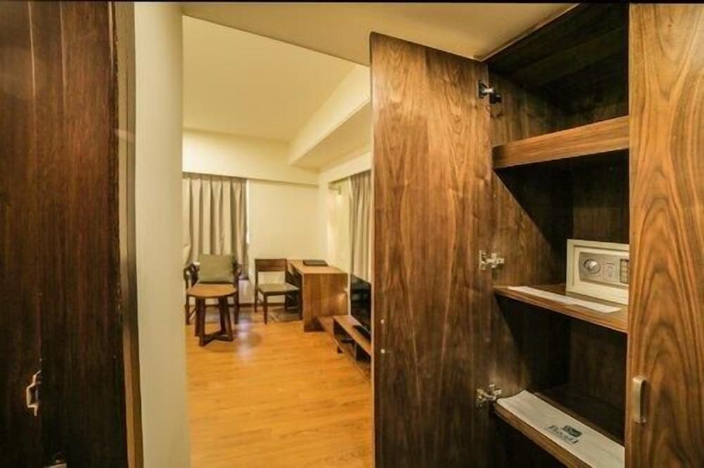 Premier Double or Twin Room, 1 Bedroom, Non Smoking, City View photo 3