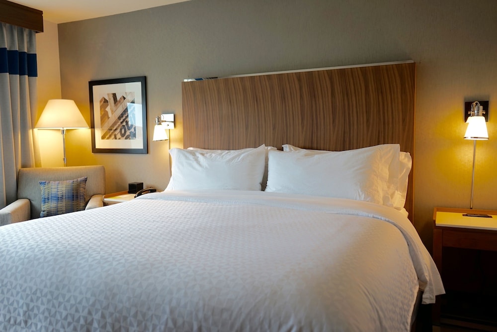 Room, 2 Double Beds (Mobility/Hearing Accessible, Tub) photo 3