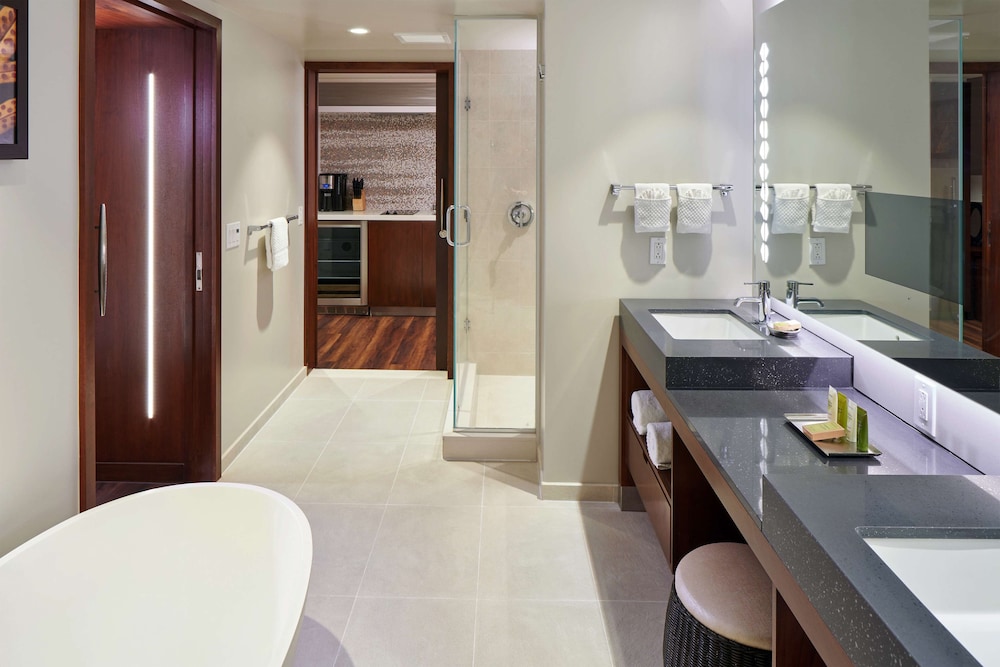 Suite, 1 Bedroom, Accessible (2 Double Beds with Sofabed, Hearing)