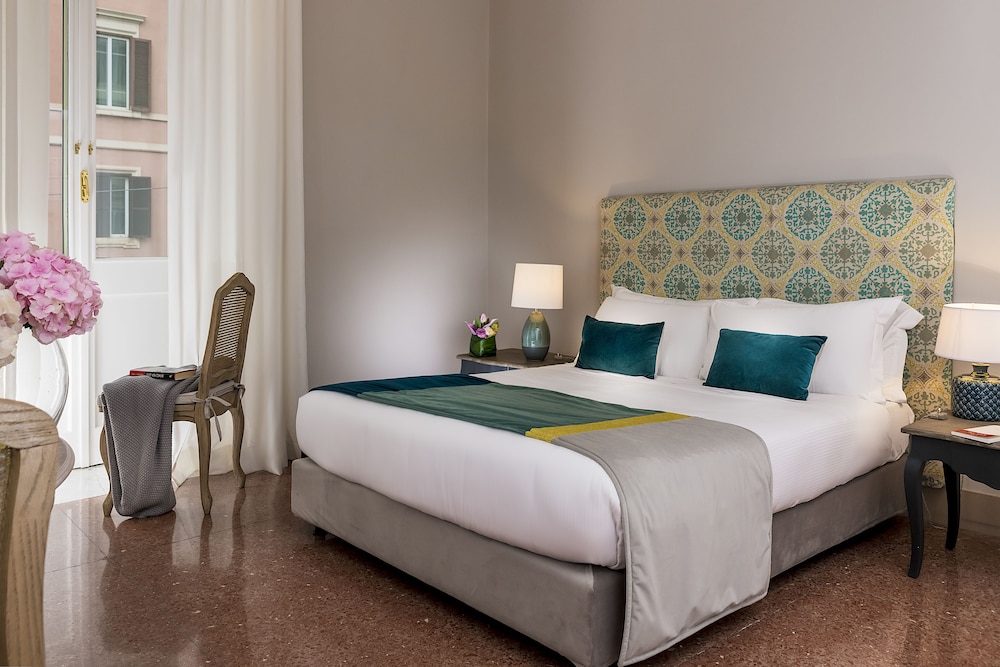 Junior Double or Twin Room, Multiple Beds, Non Smoking, Balcony photo 2