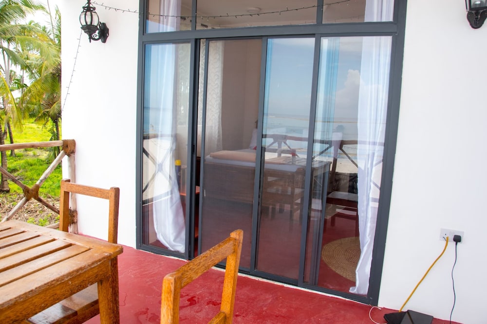 Deluxe Double Room, 1 Bedroom, Non Smoking, Sea View photo 2