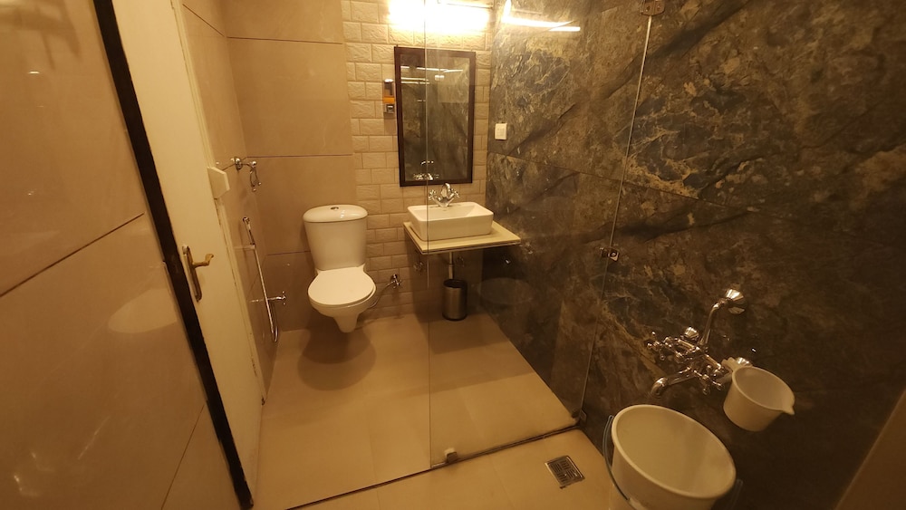 Grand Quadruple Room photo 2