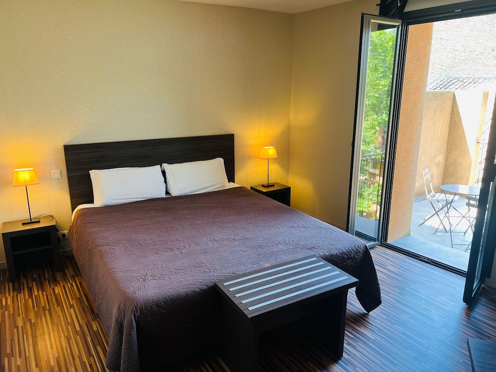 Premium Double Room photo 3