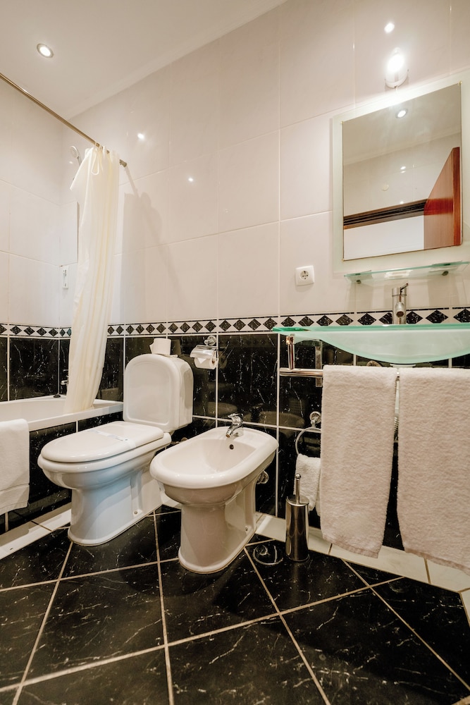 Triple Room - Photo 10