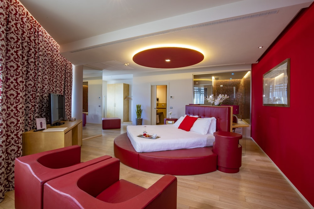 Presidential Room