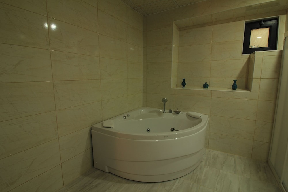 Twin Room - Photo 4