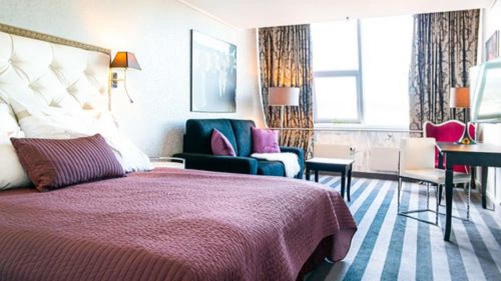 Deluxe Room, 1 Double Bed - Photo 6