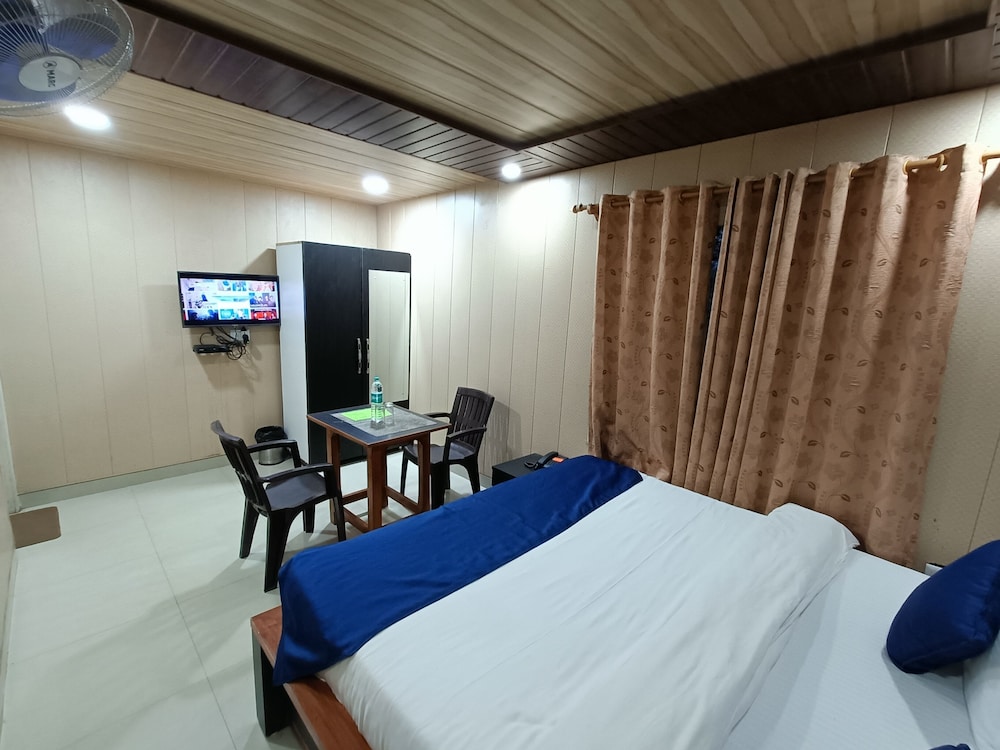 Non Lakeview for 2 Person - Photo 1