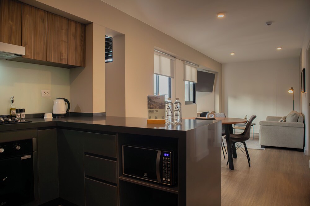 Apartment (904)