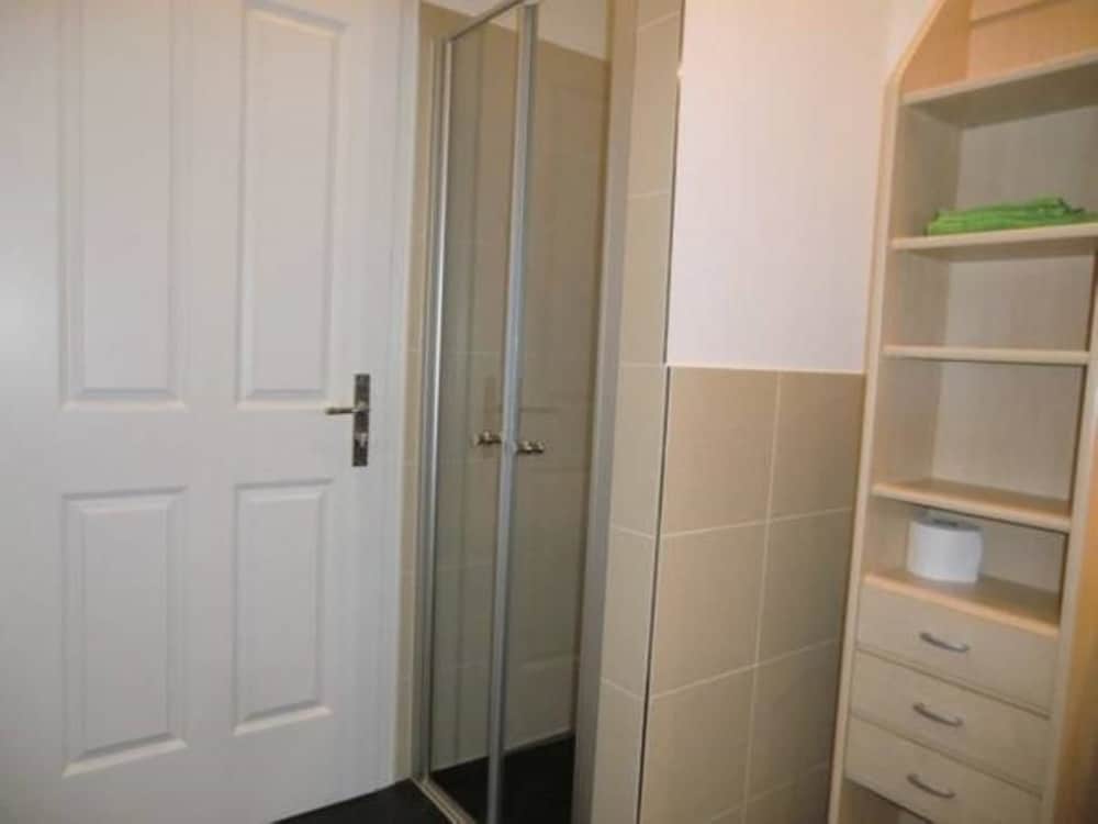 Apartment (1) photo 2