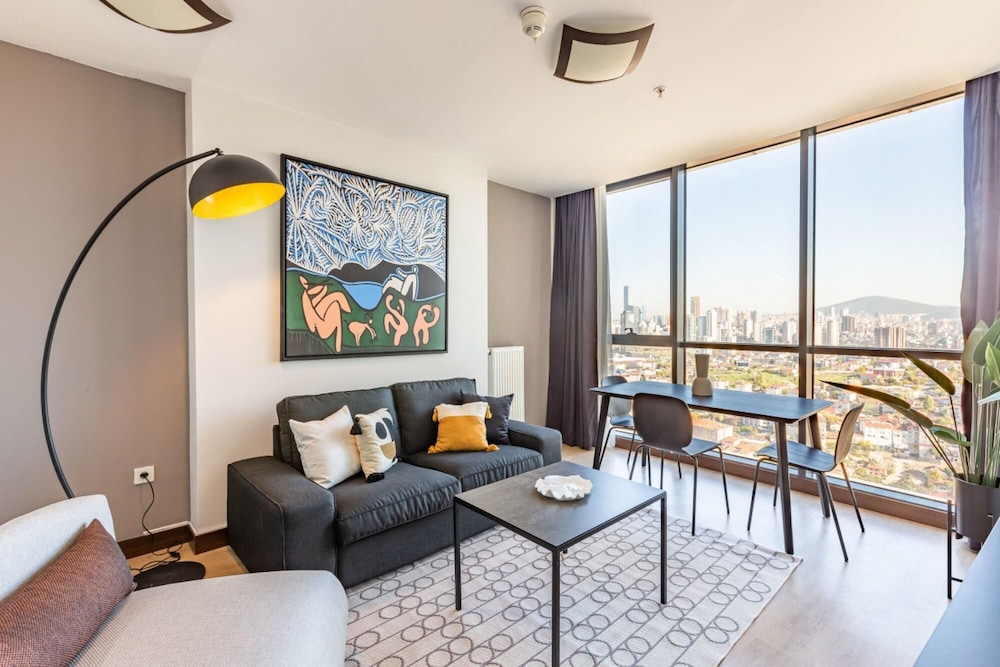 Apartment photo 1
