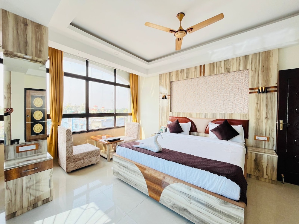 Premium Studio Suite, River View