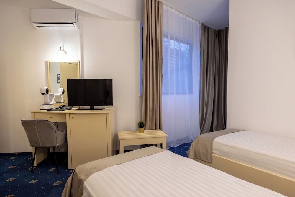Business Twin Room photo 1