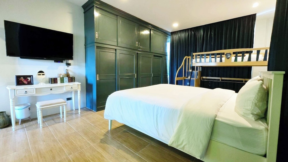 Family Quadruple Room