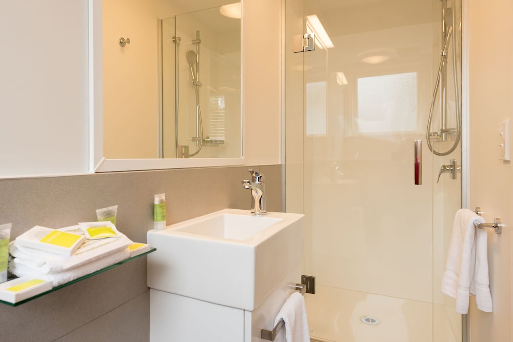 Standard Room King - Photo 4
