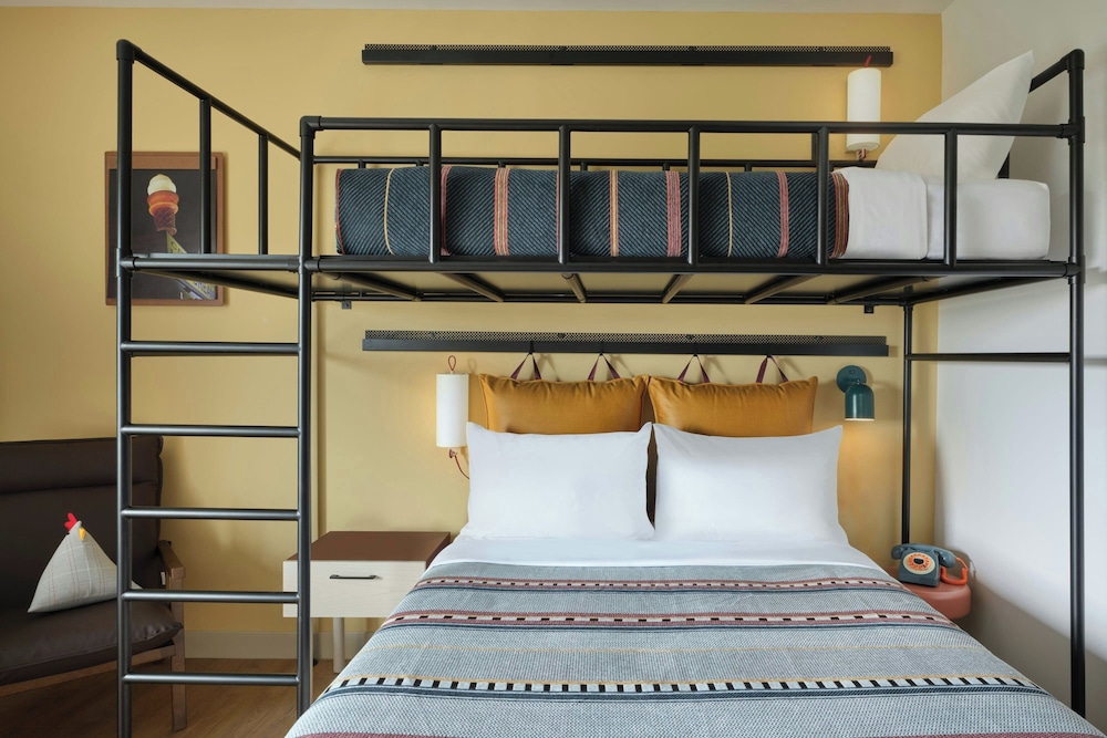 Room, 1 Twin Bed photo 3
