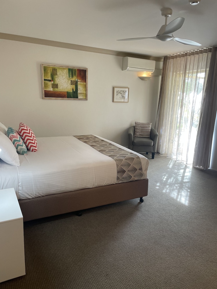 Executive King Courtyard Room photo 1