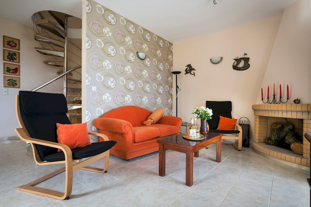 Villa photo 3
