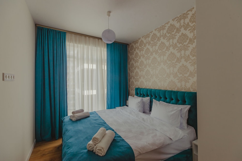 Premium Suite - Photo 1
