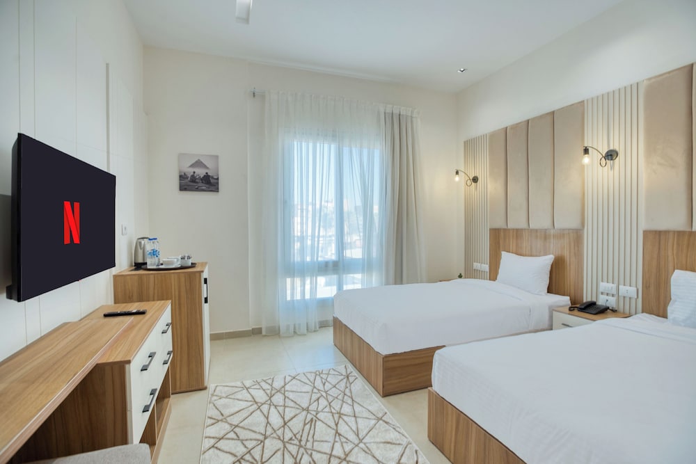 Economy Twin Room, City View