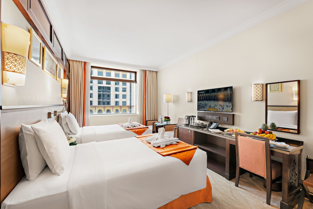 Classic Twin Room, City View photo 3
