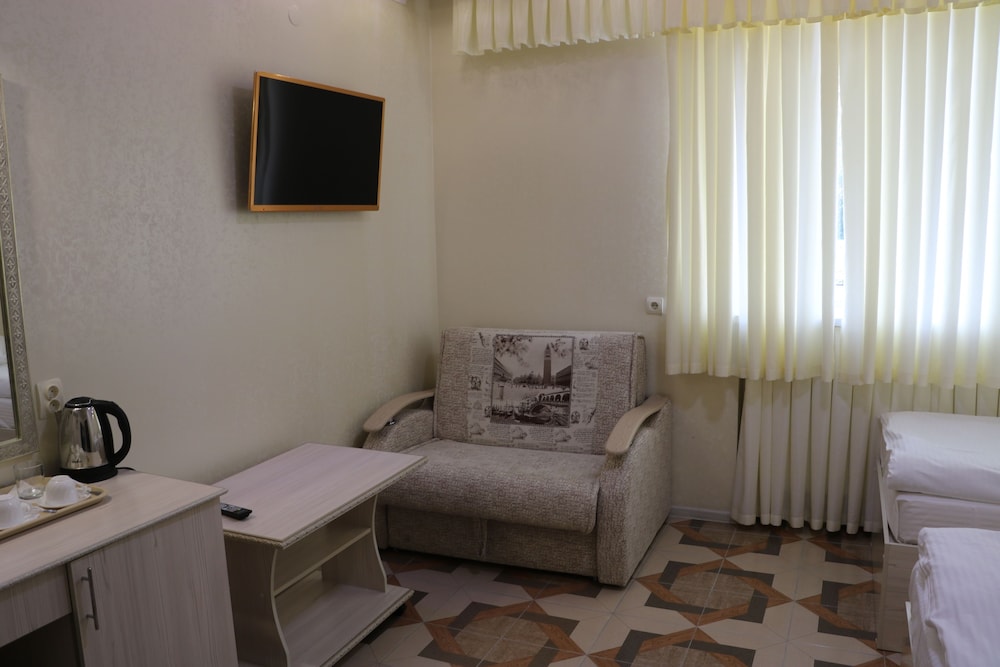 Standard Twin Room, 2 Twin Beds photo 3