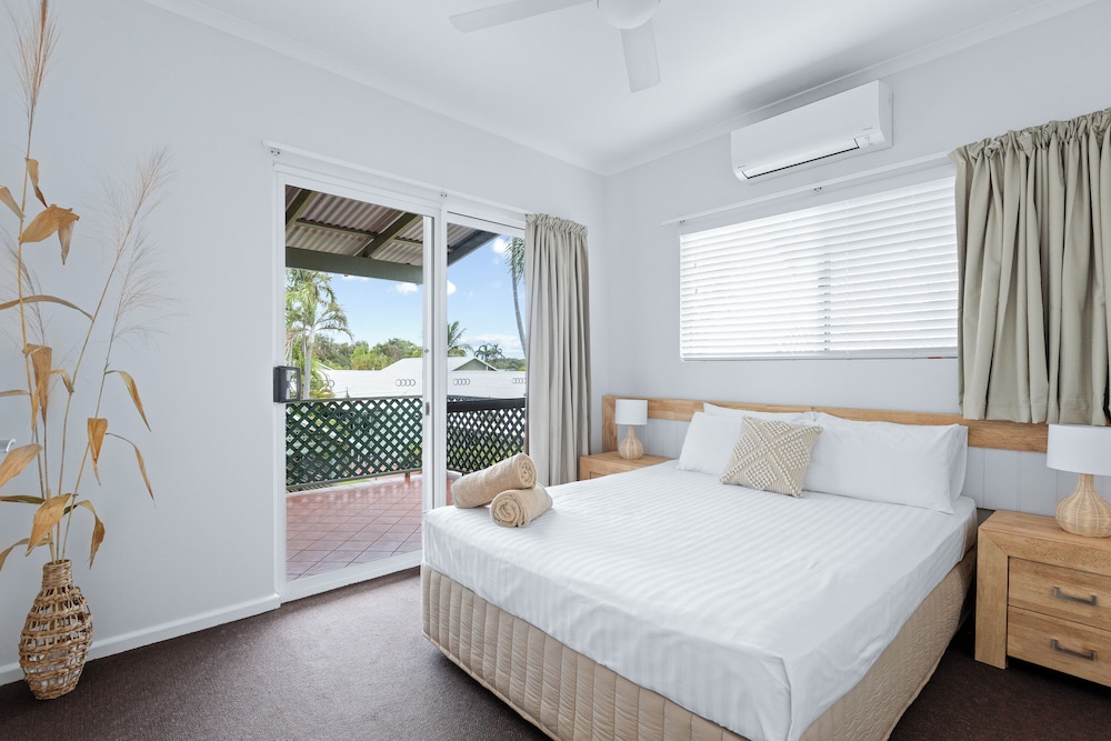 Deluxe Villa, 3 Bedrooms, Jetted Tub photo 3