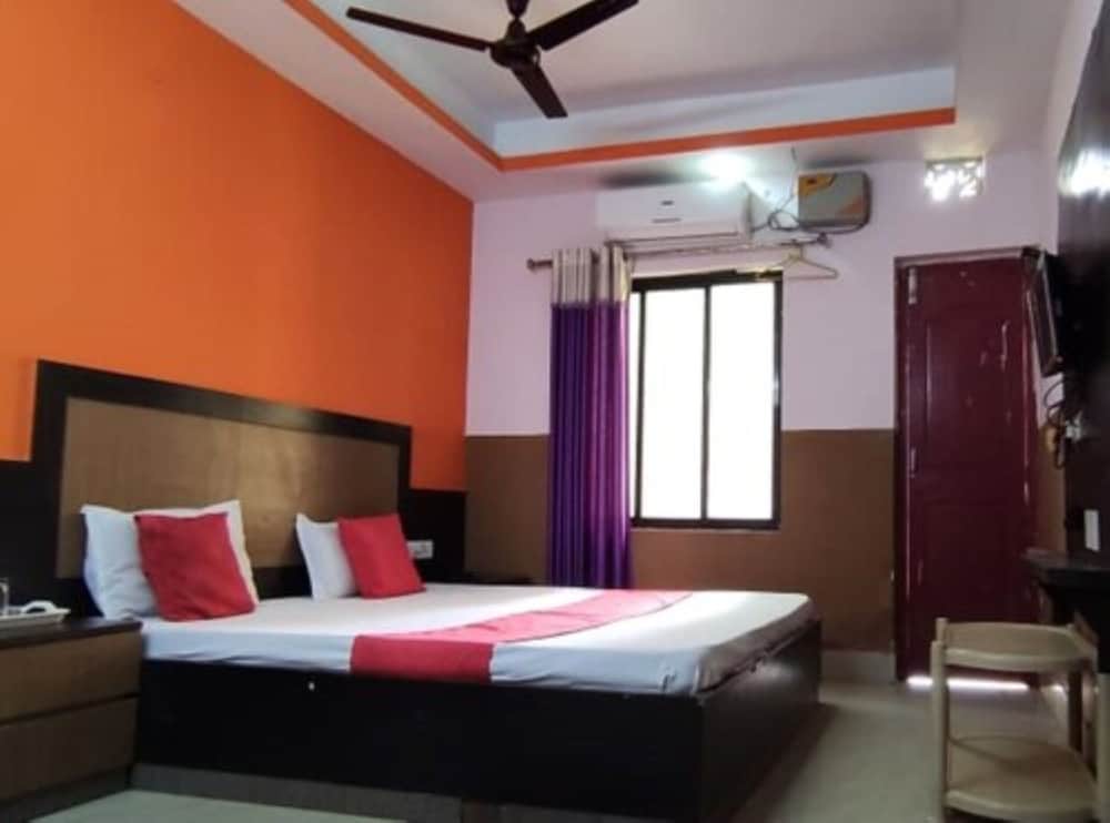 Deluxe Double Room, City View