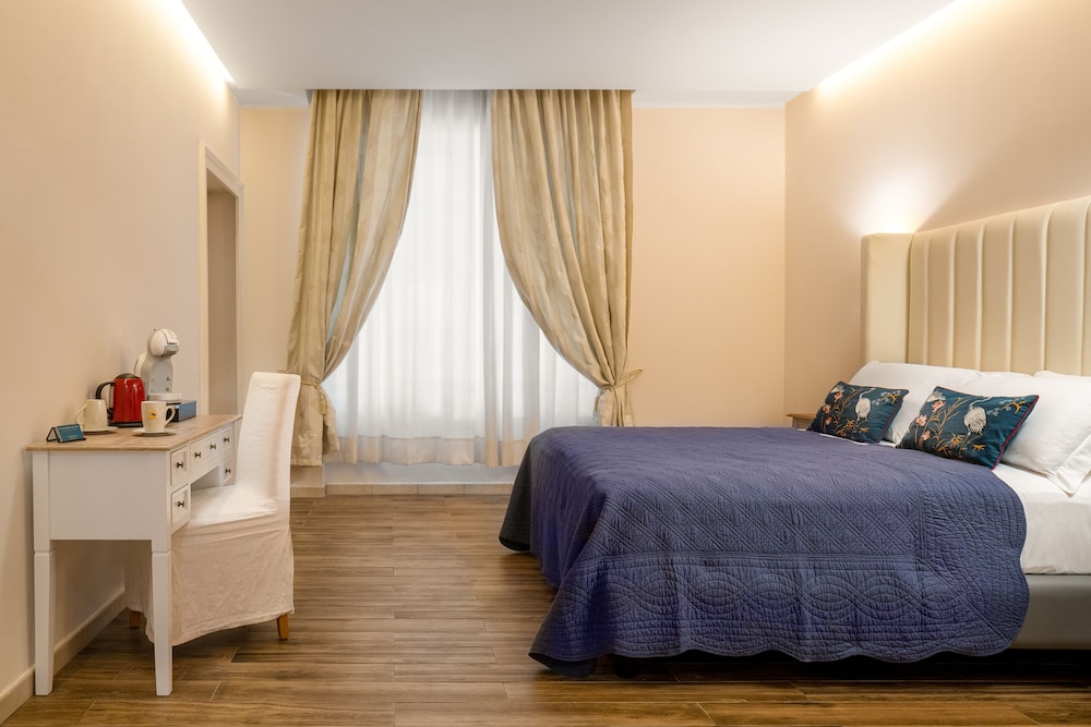 Superior Room - Photo 13