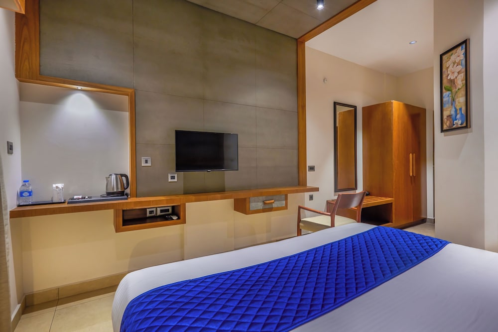 Deluxe Double Room, City View
